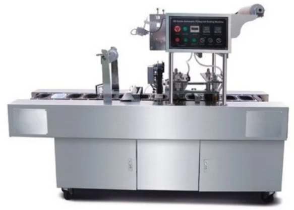 Industrial tray sealing system for ready meals and fresh food packaging in KSA